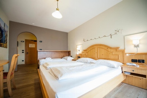 Hotel Touring image 14