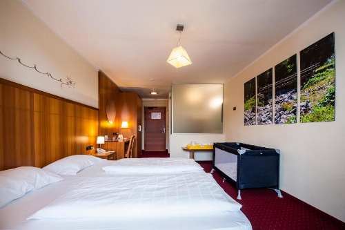 Hotel Touring image 31
