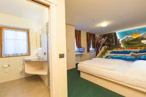 Hotel Touring image 48