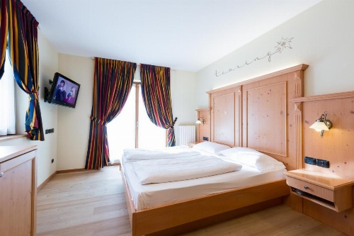 Hotel Touring image 5